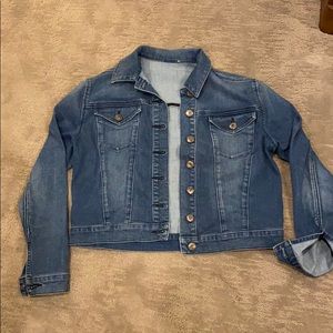 Medium Wash size medium stretch denim jacket